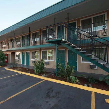 Executive Motel-3