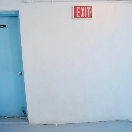 Quebec Motel-2