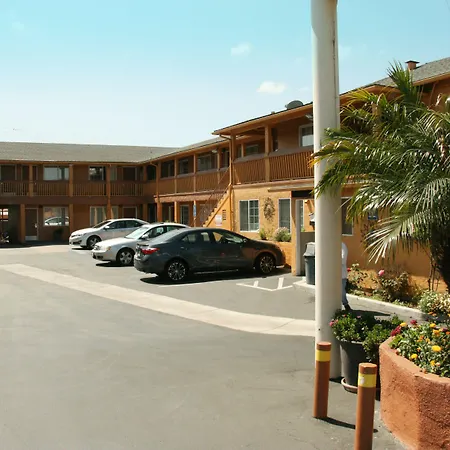 Navajo Lodge-2
