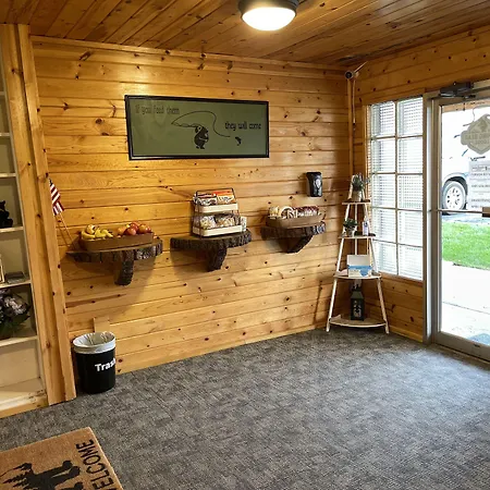 The Fishing Bear Lodge-3