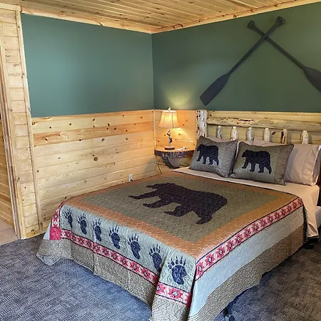 The Fishing Bear Lodge-2
