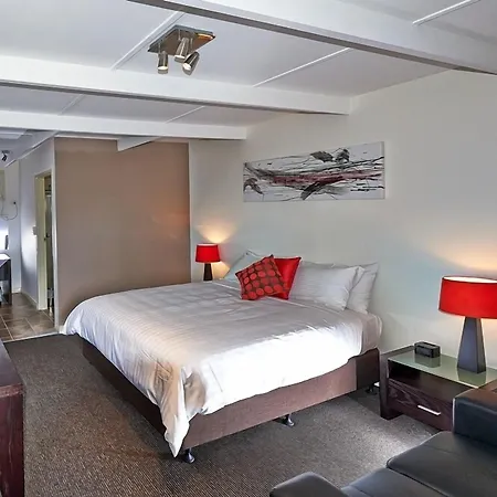 Fig Tree Motel-2