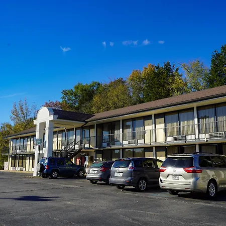 Sunset Inn Clarksville-2