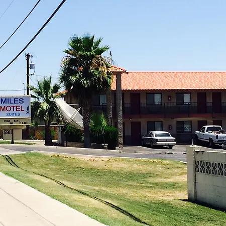 Miles Motel-3