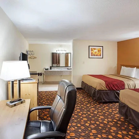 Econo Lodge Phillipsburg-3