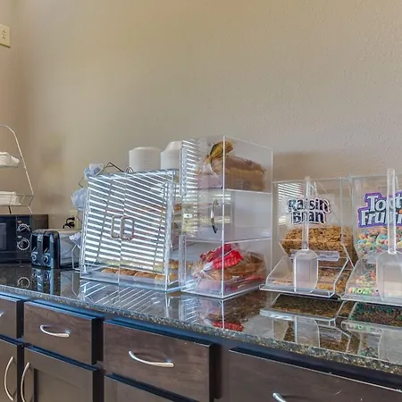 Executive Inn & Suites Cushing-3
