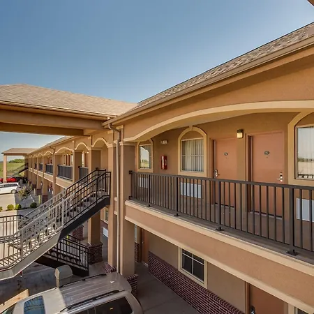 Executive Inn & Suites Cushing-2