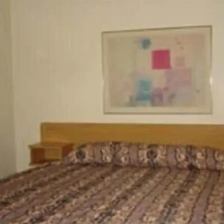Colonade Motel Suites-3
