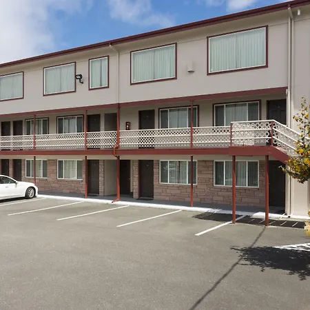 Flagstone Motel-3