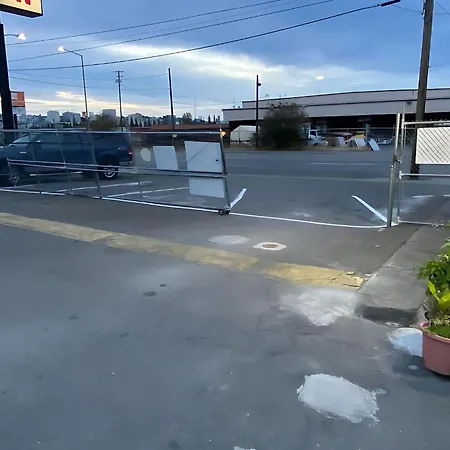 Tacoma Center Motel-3
