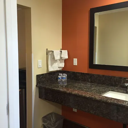 Convention Center Inn & Suites-2
