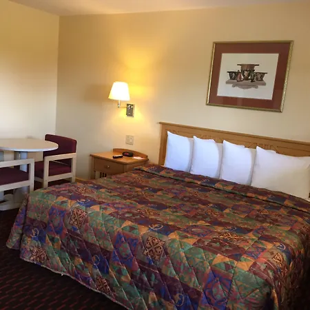Relax Inn - Saginaw-3