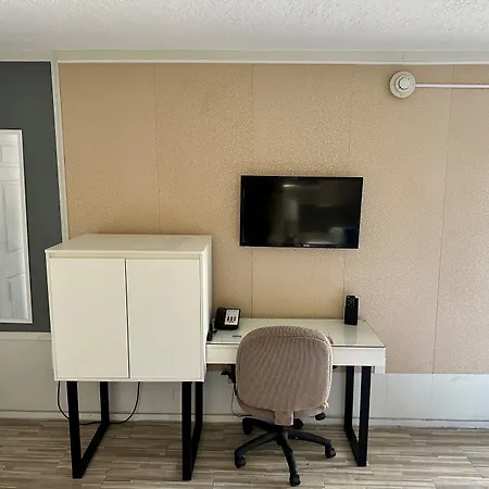 Travelodge By Wyndham Orlando At Heart Of International Drive-2