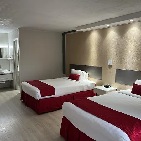 Travelodge By Wyndham Orlando At Heart Of International Drive-3