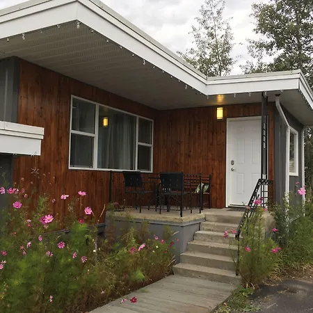 Pinewood Inn-2