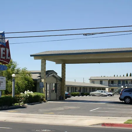 Sahara Motel-2