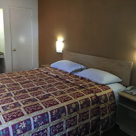 American Inn-2