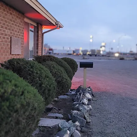 Tops Motel-2