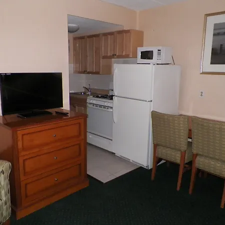 Royal Canadian Motel-2