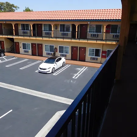 Diamond Inn-3