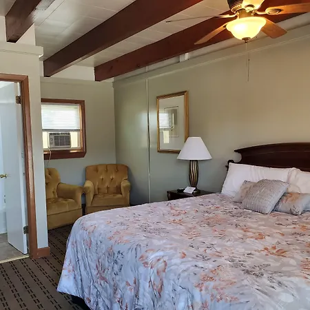 Golden Gate Lodging-3