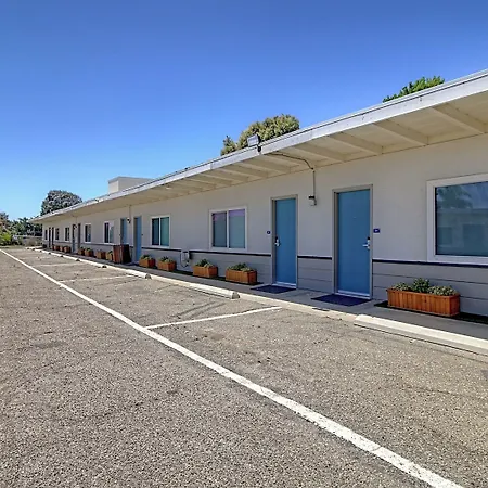 White Caps Motel-3