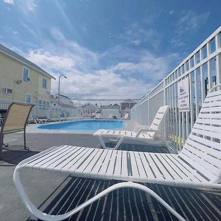 Dry Dock Motel-2