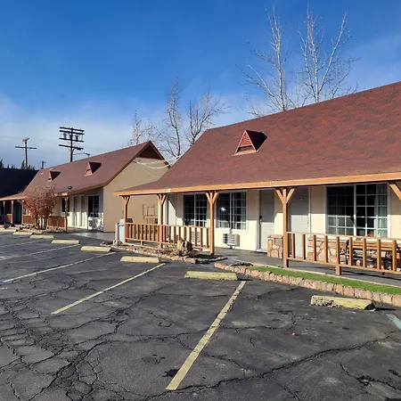 Townhouse Motel-3