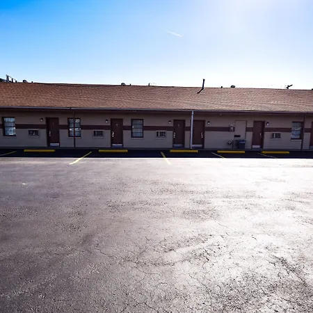 Economy Inn Beebe-2