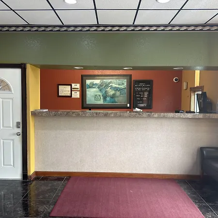 Americas Best Value Inn North Port-2