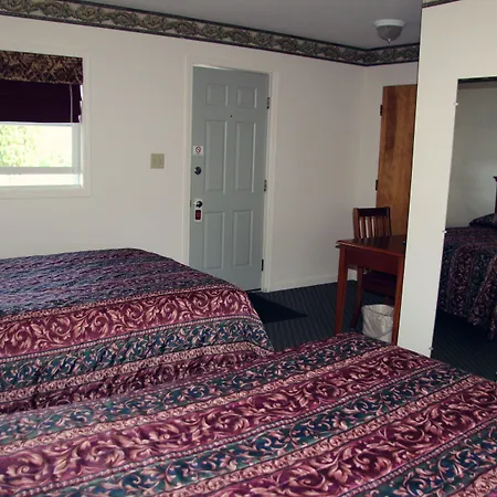 Potsdam Inn-3