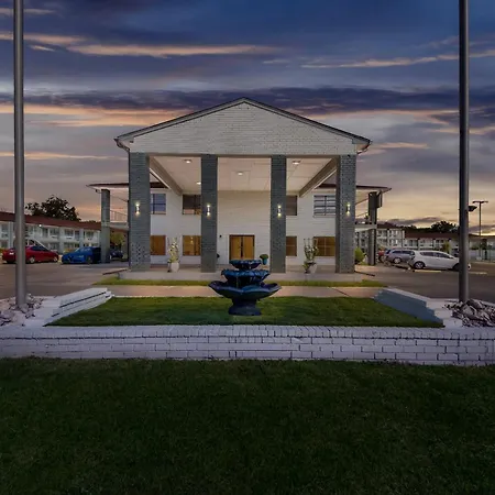 Hometowne Studios By Red Roof San Antonio E - Frost Bank Center-3