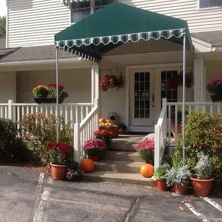 Golden Apple Inn-2