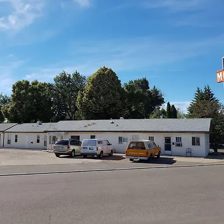 Hat Motel-2