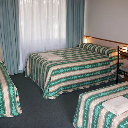 Hermitage Motel-2