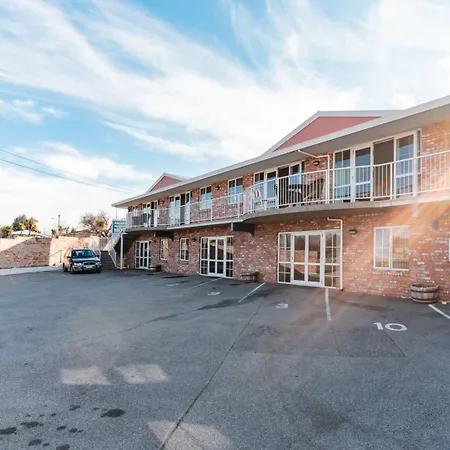 Alexandra Heights Motel-3