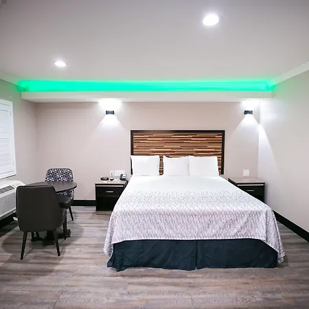 Diamond Bell Inn & Suites-2