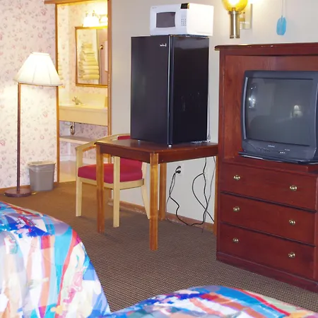 Love Hotels Western Holiday By Oyo At Harlan Lake Ne-3