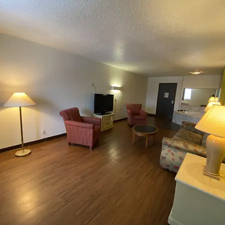 Skylight Inn Willoughby - Cleveland Mentor-2
