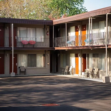 Advance Inn-2