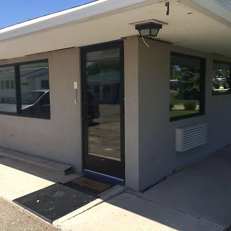 Travelodge By Wyndham Spirit Lake/Okoboji-2