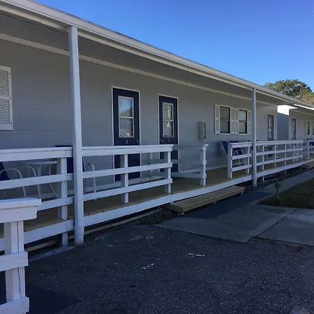 The Inn At Labelle Yacht Club-3