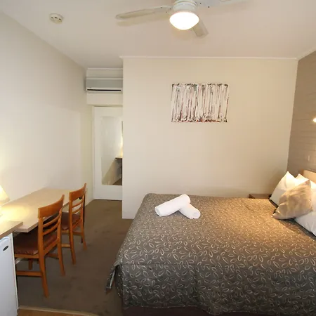 Elm Motel-3