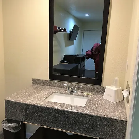 Budget Inn-2