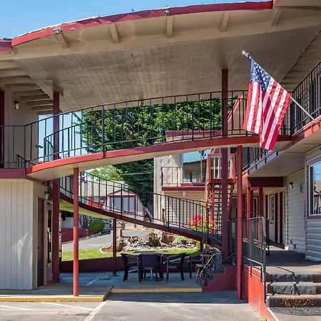 Riviera Inn-3