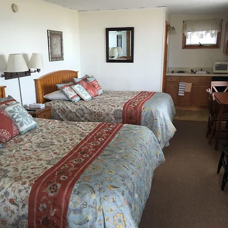 Sandpiper Beachfront Motel-3