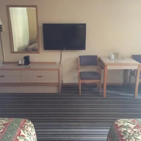 Budget Inn - Cambridge-3