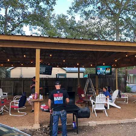 The Oak Motel-2