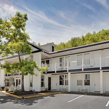 Days Inn By Wyndham Bar Harbor-3