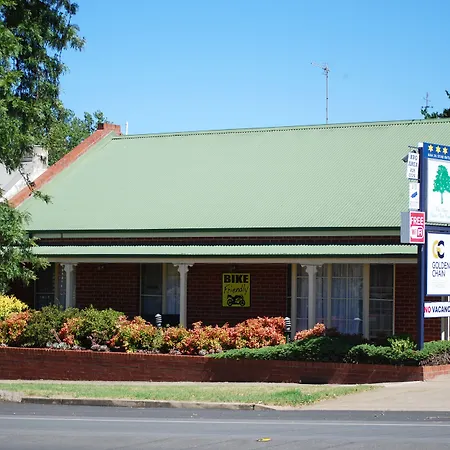 Elms Motor Inn-3